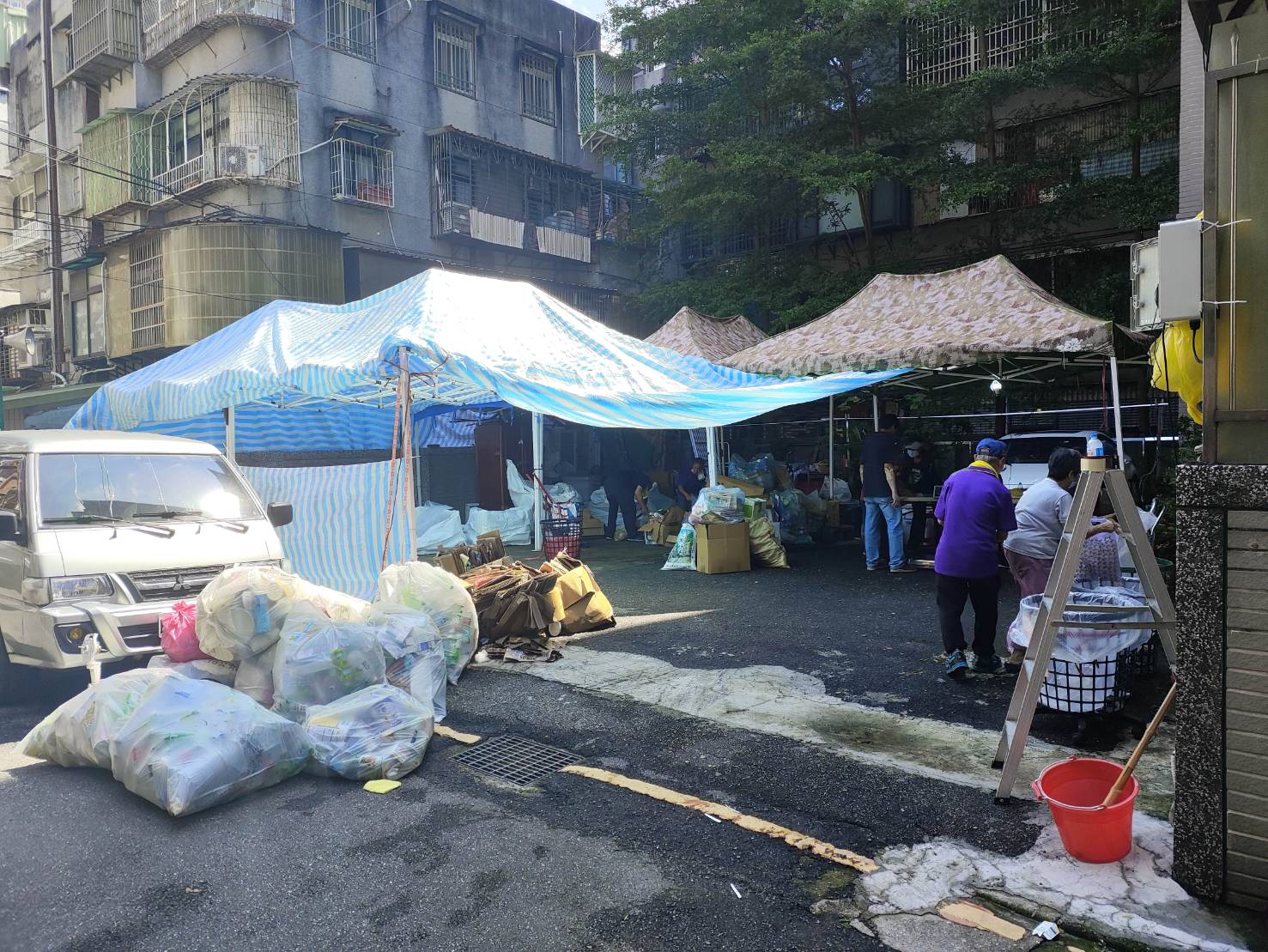 114年7月13日中和區秀士里黃金資收站資收啟動照片